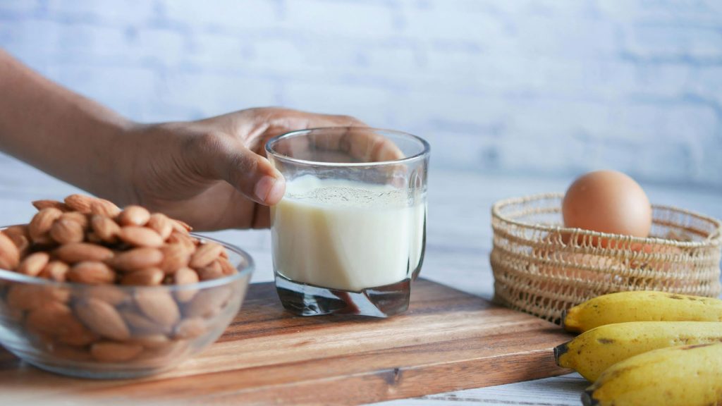 Jedna szklanka mleka wielbładziego dziennie daje olbrzymie korzyści zdrowotne
